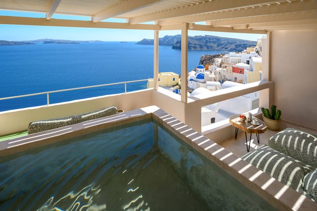 Gaia Cave Suites, Oia — Santorini
