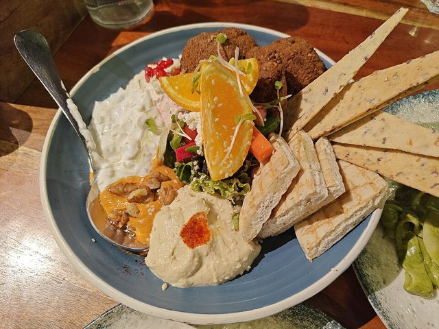 Kayas Wine House